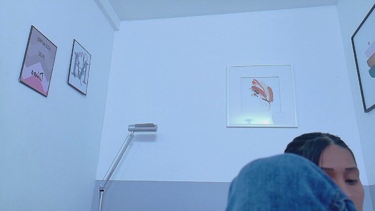 yourcuteneighbourr's Streamate show and profile