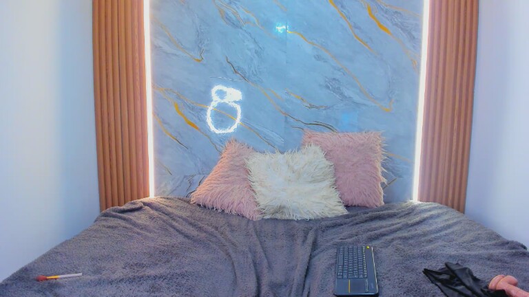 RebeccaDreams's Streamate show and profile