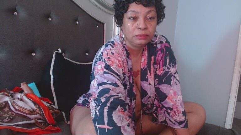 MsLindaParks52's Streamate show and profile