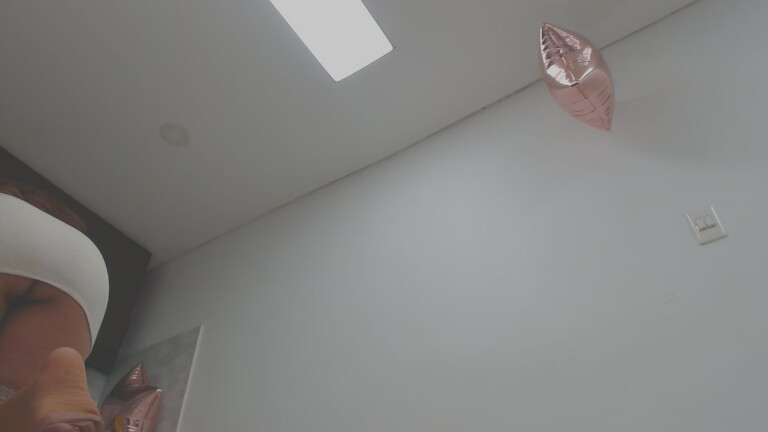 LunaDumont's Streamate show and profile