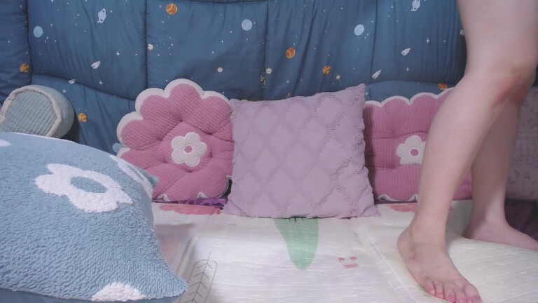 ninini92's Streamate show and profile