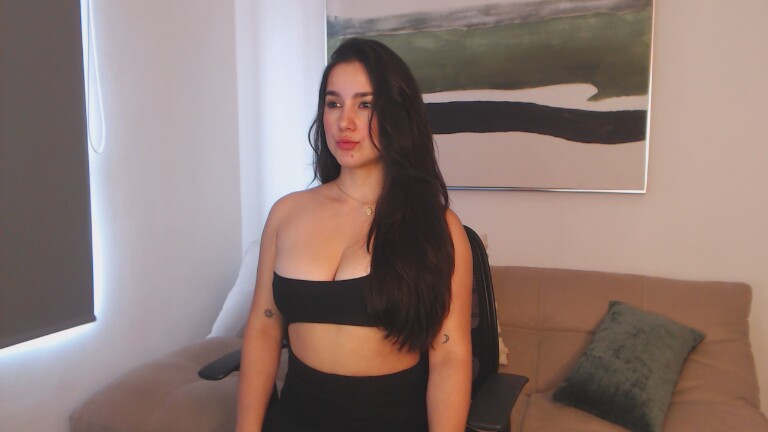 NiaMinogue's Streamate show and profile