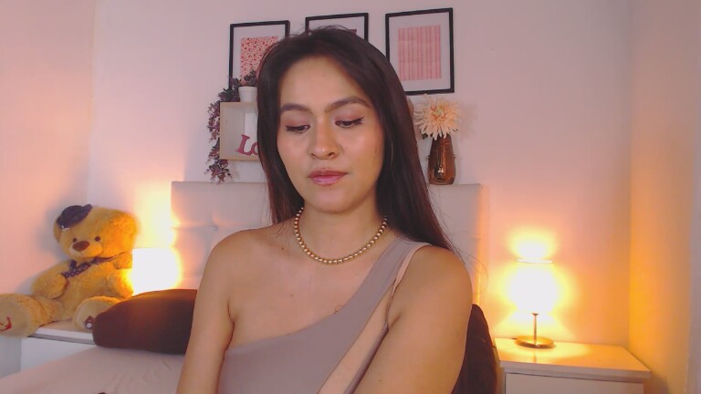 EmilyPricee's Streamate show and profile