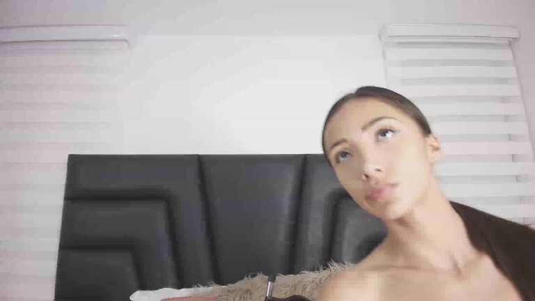 SarahThomson's Streamate show and profile