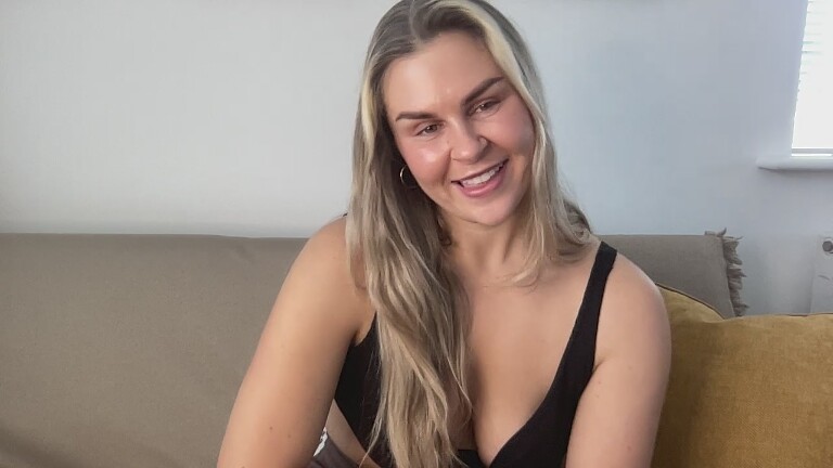 ClaraXVale's Streamate show and profile