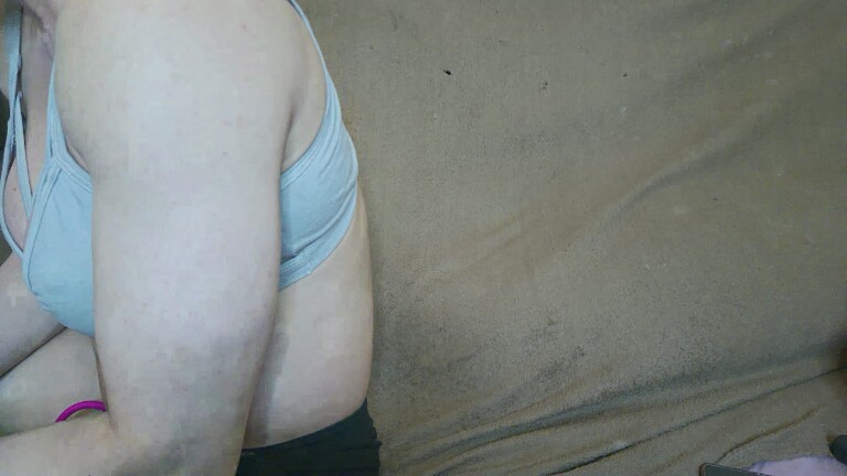 KarlaBr's Streamate show and profile